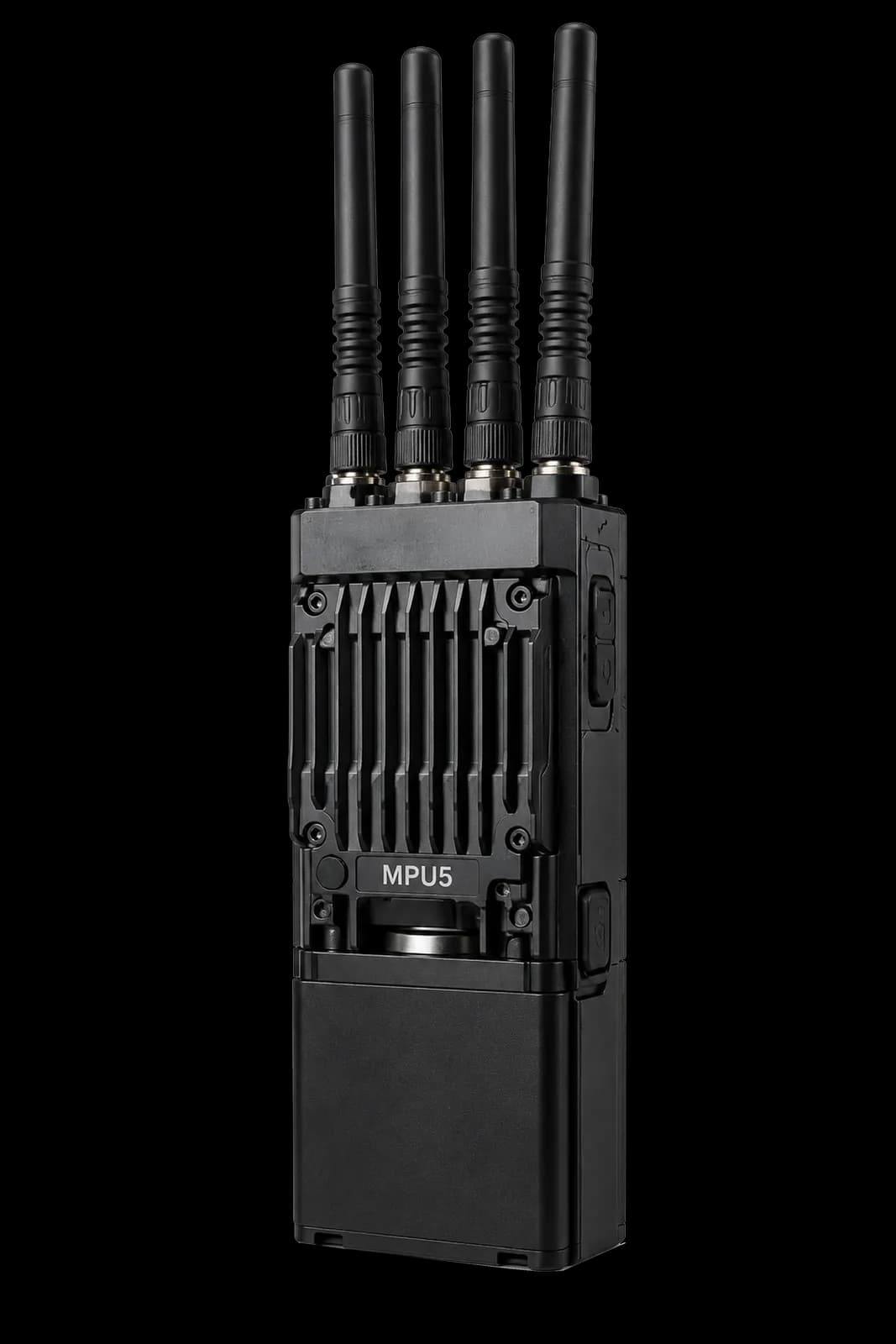 Radio MPU5 con cuatro antenas